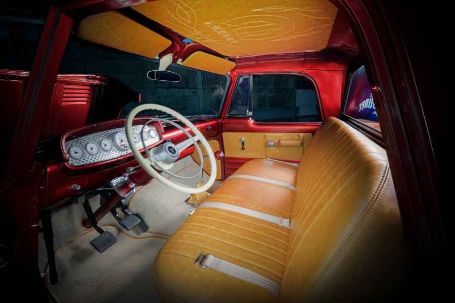 Интерьер Dodge D200 Lowliner Concept by Mopar 2019 года  (фото 7 из 8)
